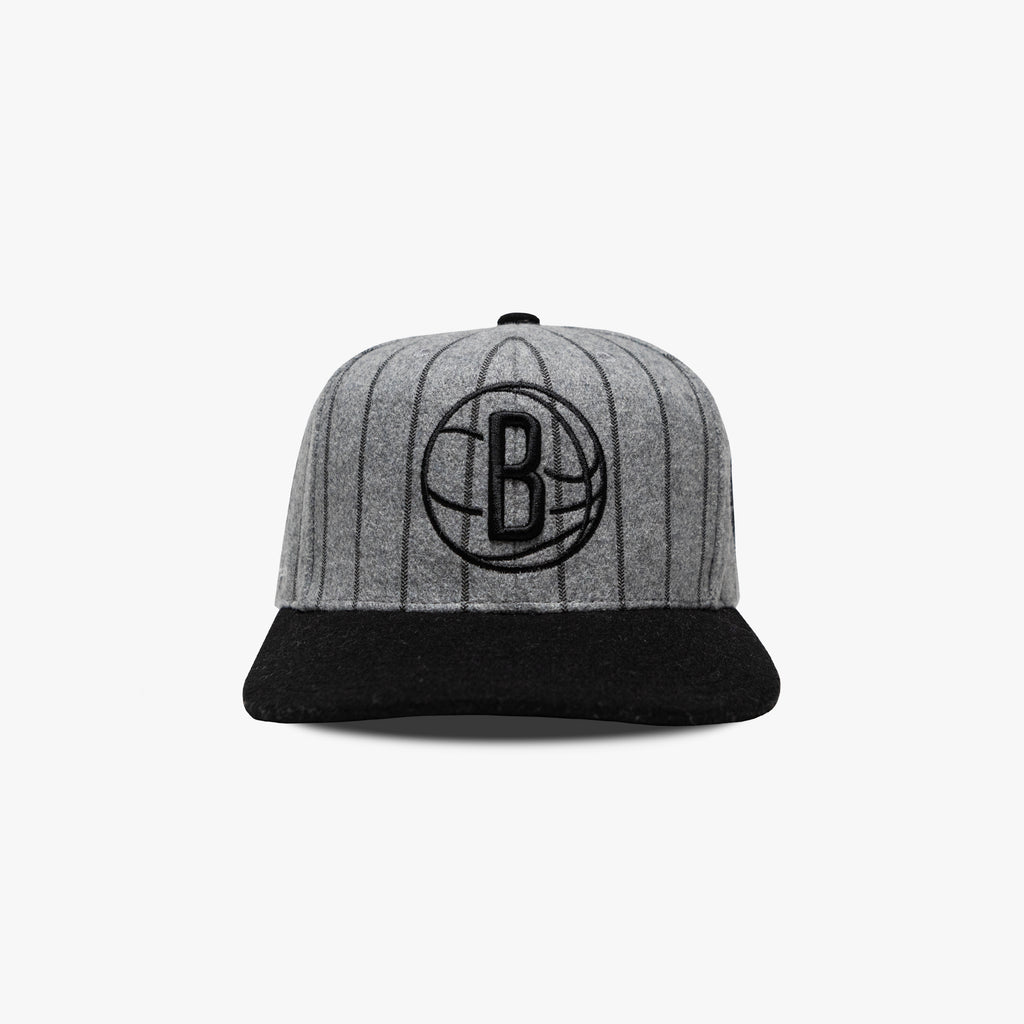 Mitchell and Ness Metallic Grey Snapback Brooklyn Nets