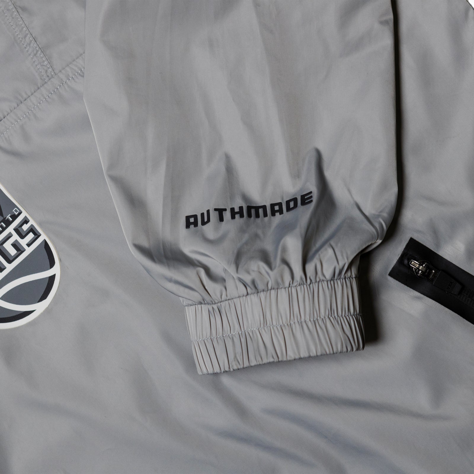 AM / Sacramento Kings Nylon Windbreaker Anorak Jacket – Authmade
